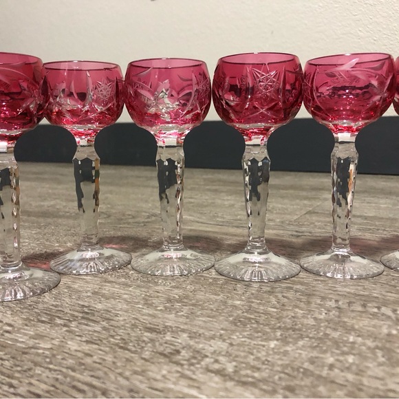 NACHTMANN TRAUBE 14.5" HEAVY CRYSTAL CRANBERRY CUT TO CLEAR DECANTER & glasses - Picture 3 of 9